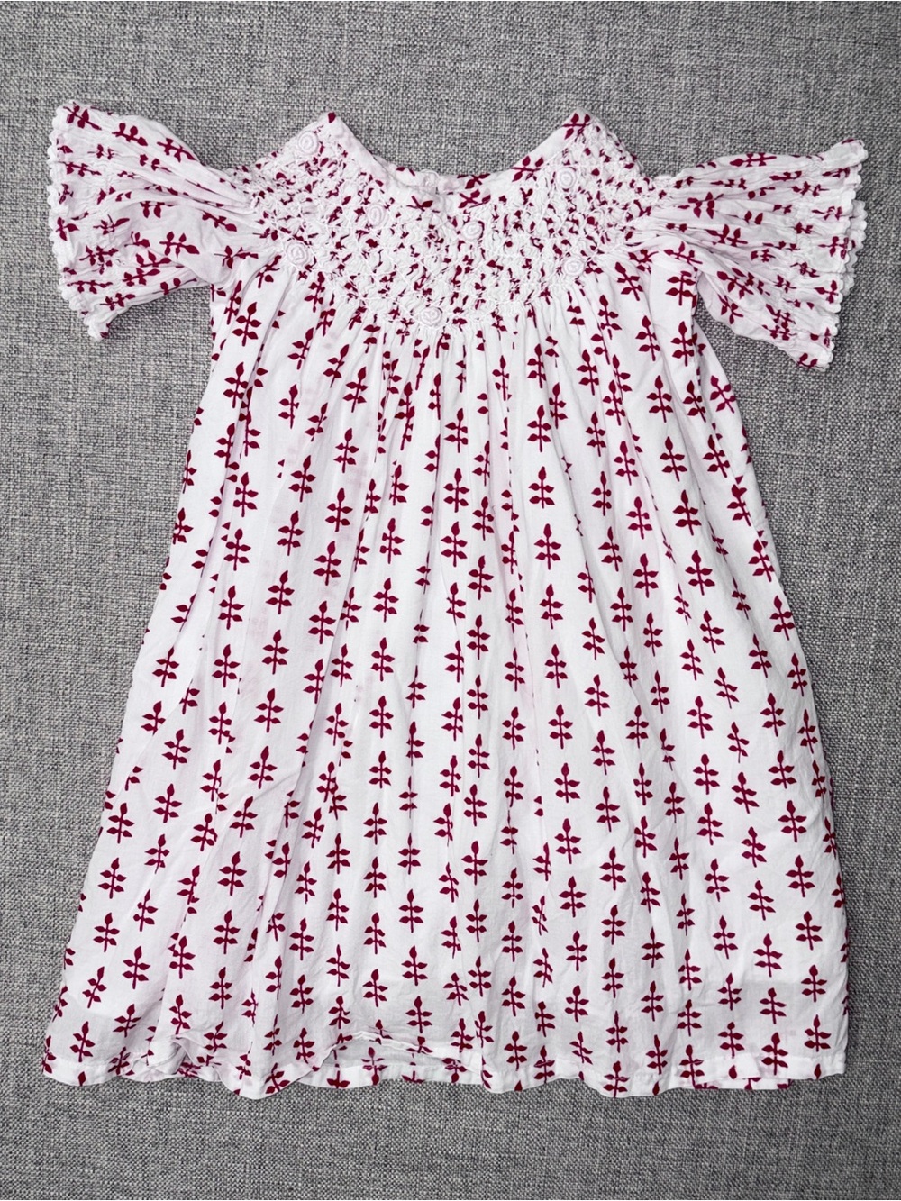 Madison Matthews size 3 smocked dress VGUC